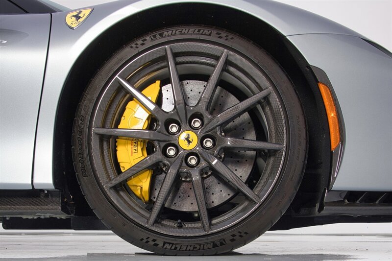 Used 2023 Ferrari SF90 Spider AWD/4WD image 13
