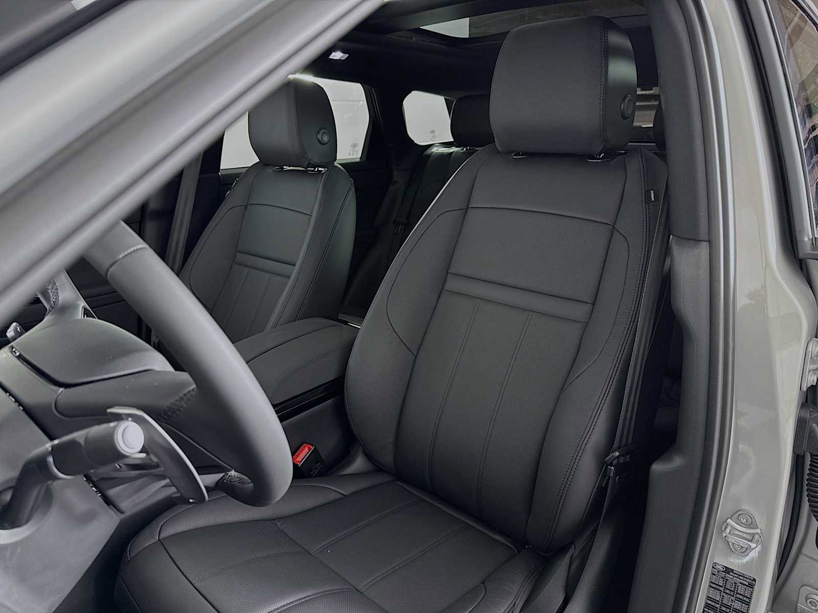 New 2026 Land Rover Range Rover Evoque S image 10