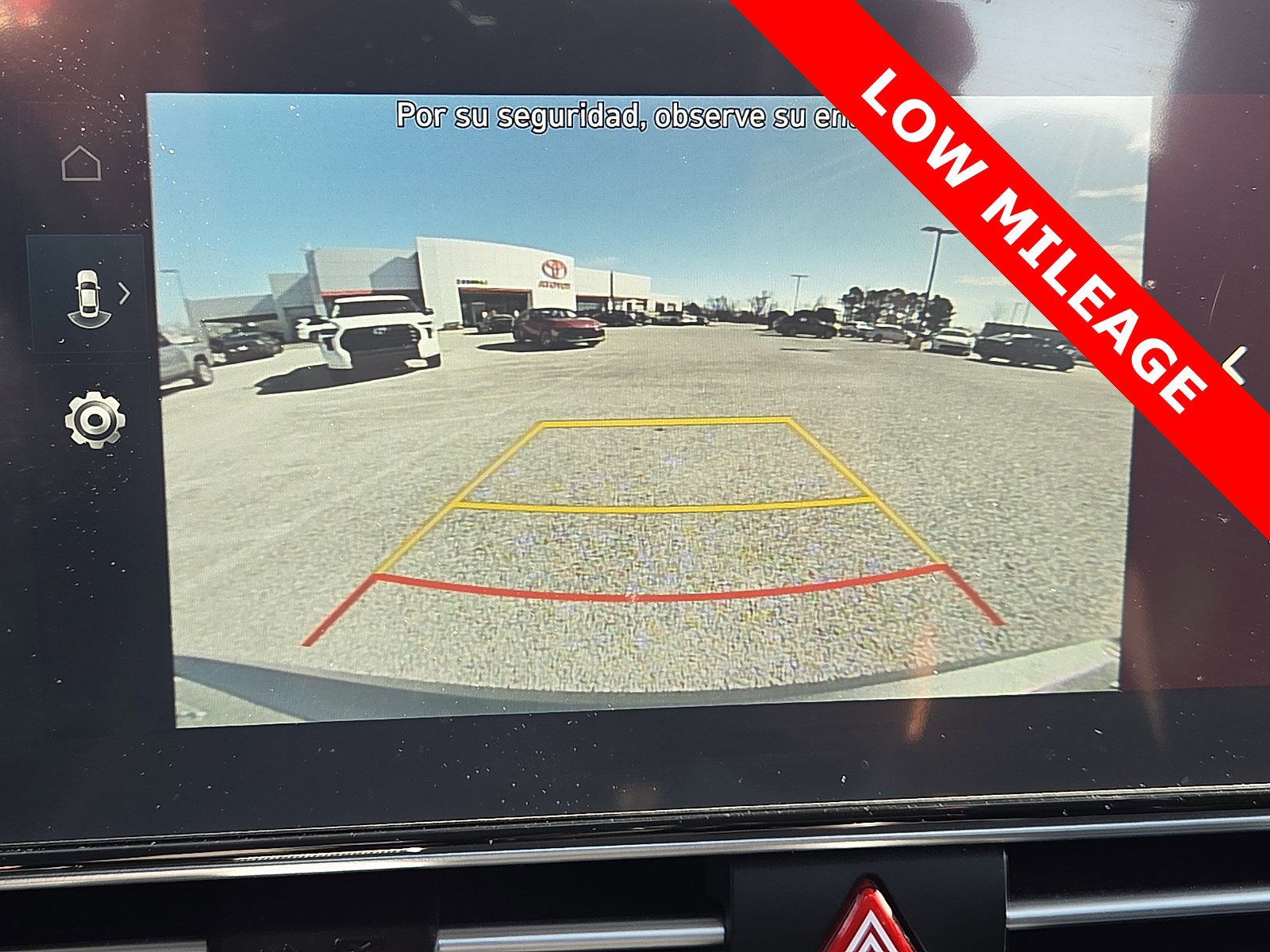 Used 2024 Hyundai Elantra SEL image 18