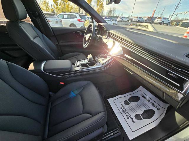 Used 2025 Audi Q7 3.0T Premium Plus AWD/4WD image 13