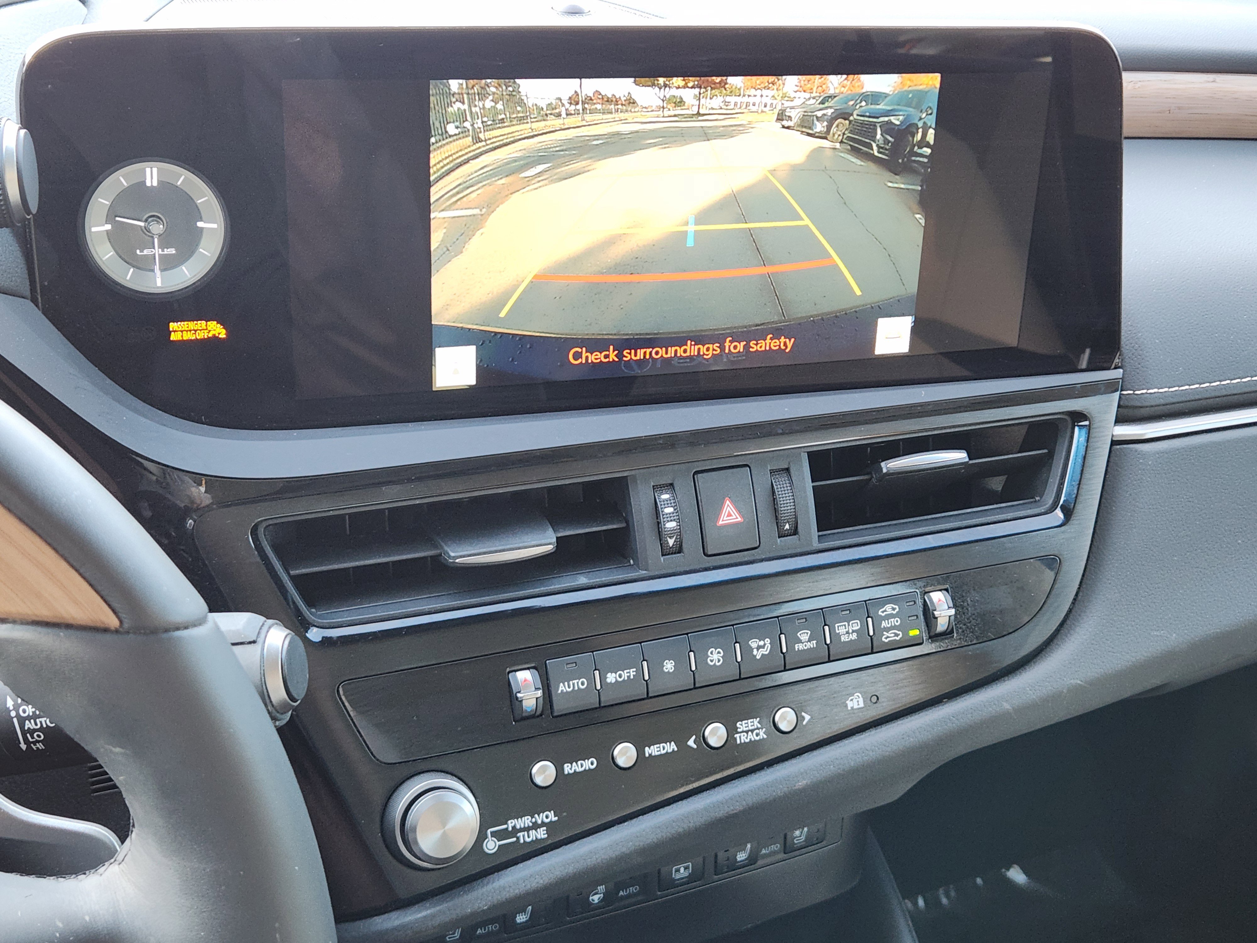 Used 2024 Lexus ES 350 w/ Luxury Package image 21