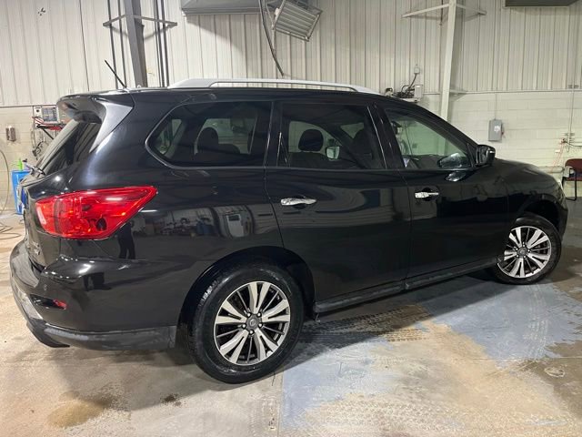 Used 2018 Nissan Pathfinder SV image 6
