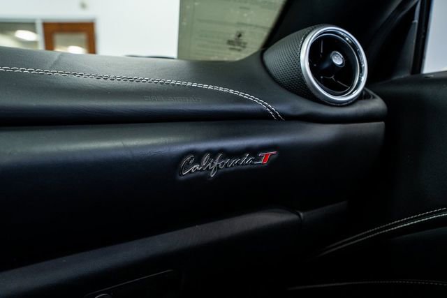 Used 2016 Ferrari California T RWD image 94