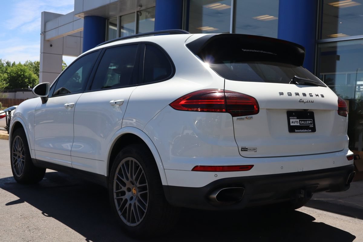 Used 2017 Porsche Cayenne Platinum Edition AWD/4WD image 3