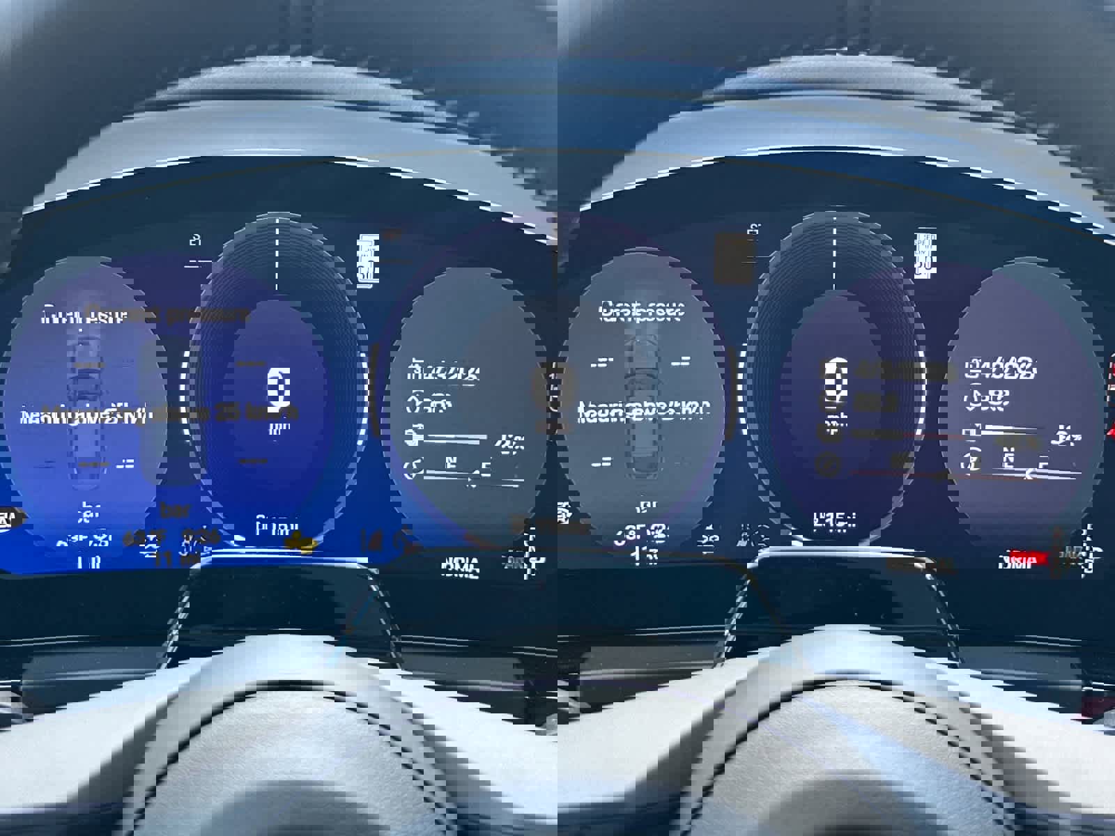 New 2026 Porsche Macan Electric image 30