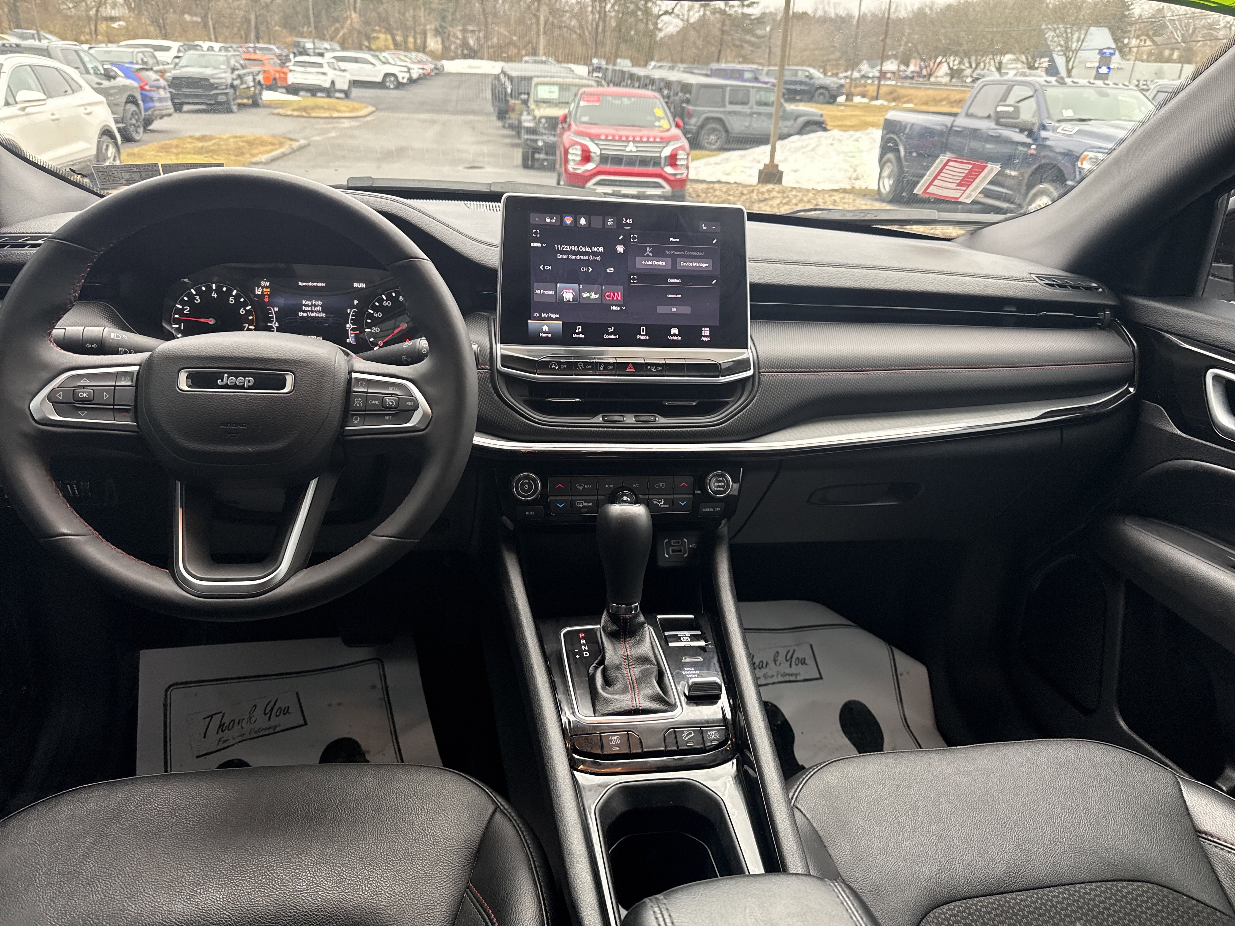 Used 2023 Jeep Compass Trailhawk w/ Trailhawk Convenience Group image 14