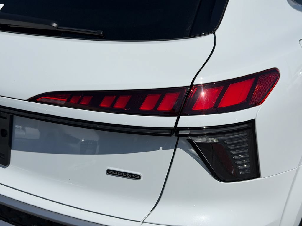 New 2026 Audi Q3 quattro 2.0T AWD/4WD image 8