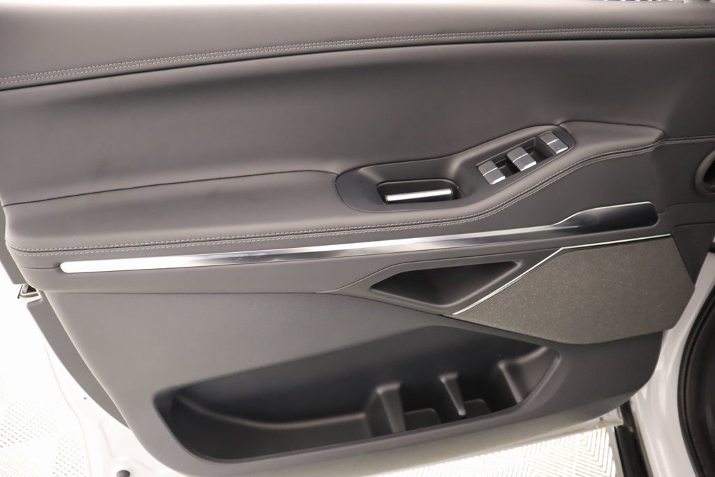 New 2025 Lincoln Navigator Reserve image 17