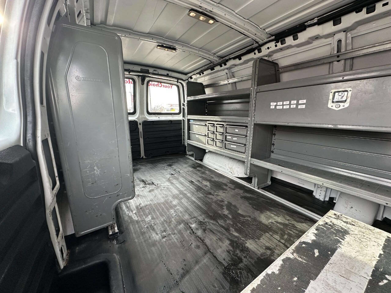 Used 2016 Chevrolet Express 2500 2500 3dr Cargo Van image 27