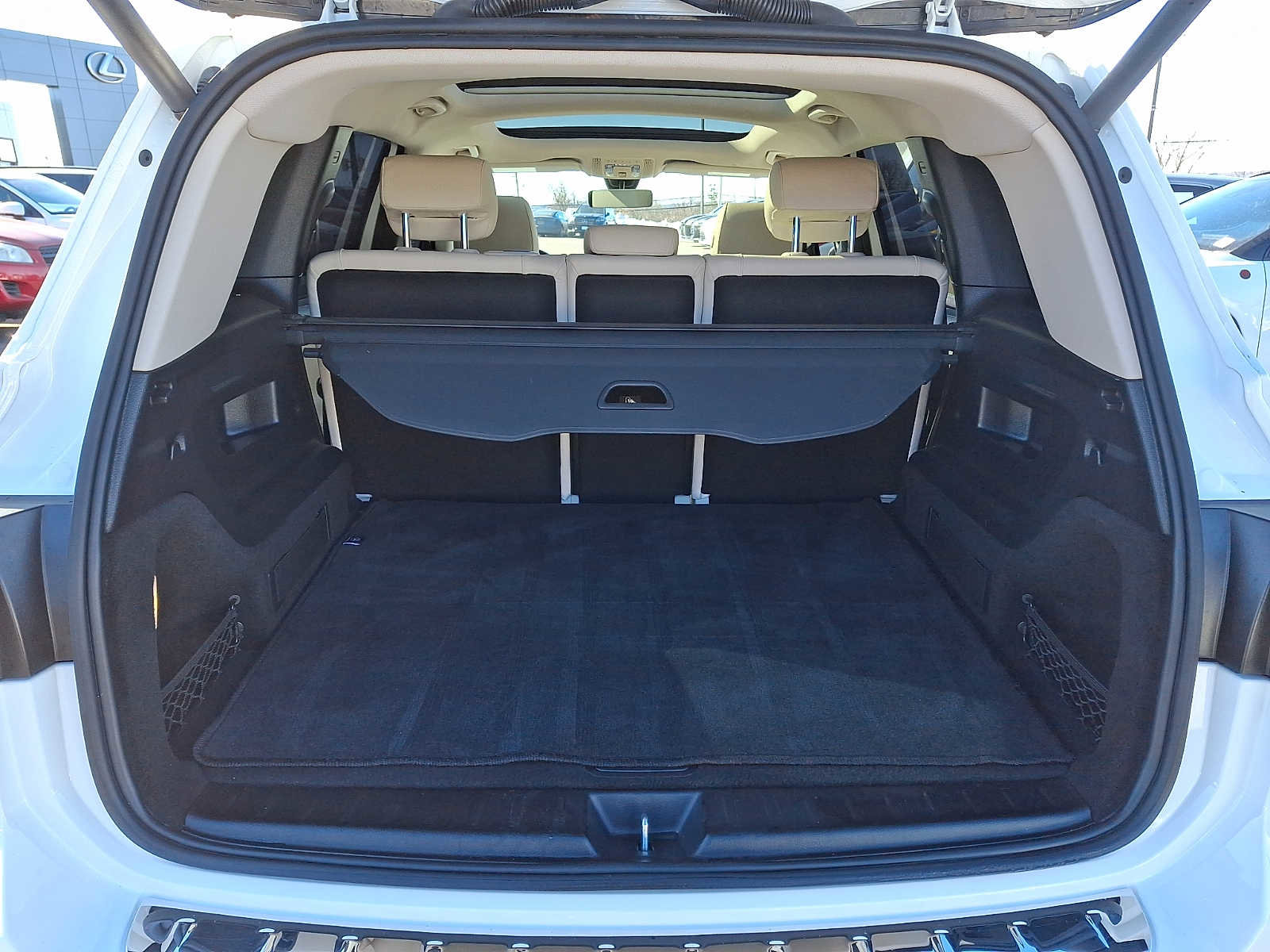 Used 2022 Mercedes-Benz GLB 250 4MATIC image 25