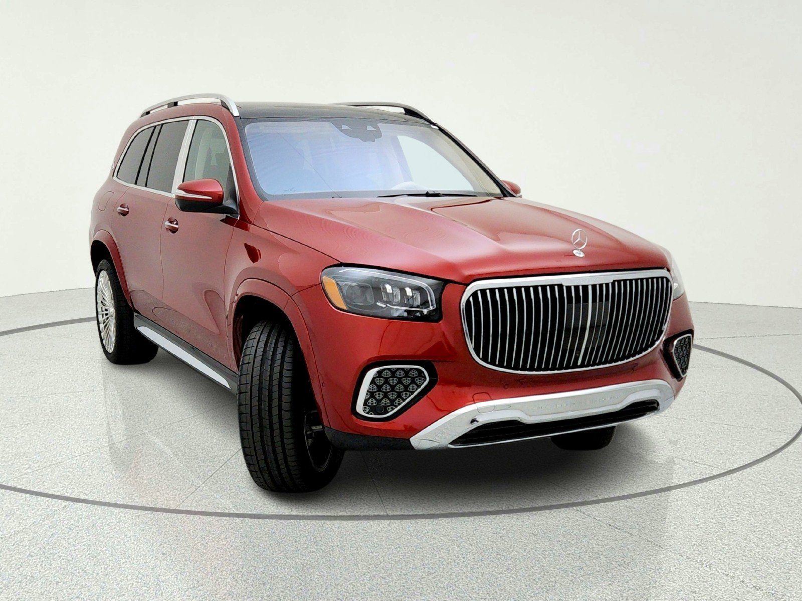 Used 2024 Mercedes-Benz Maybach GLS 600 4MATIC image 4
