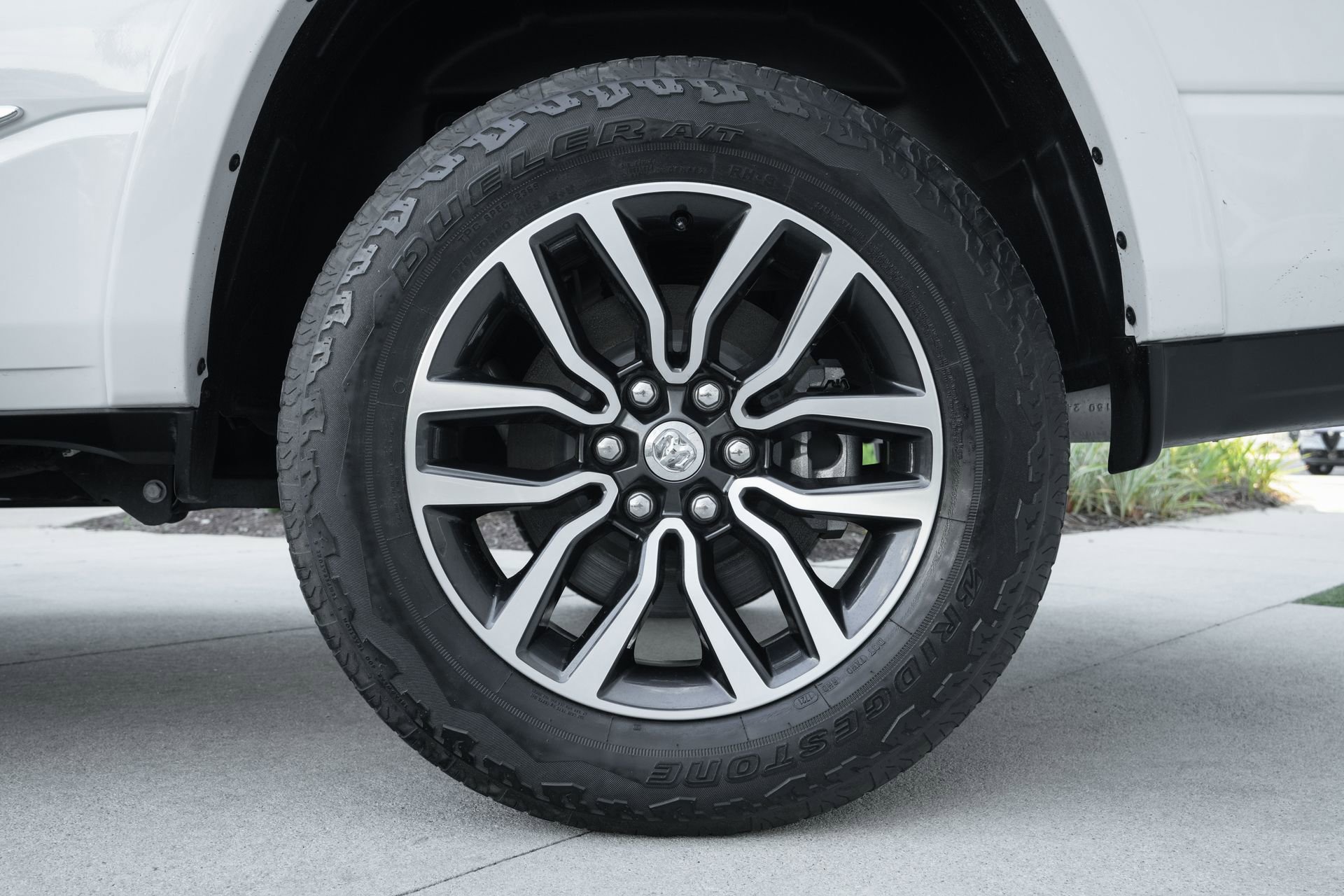 Used 2025 RAM 1500 Limited AWD/4WD image 31