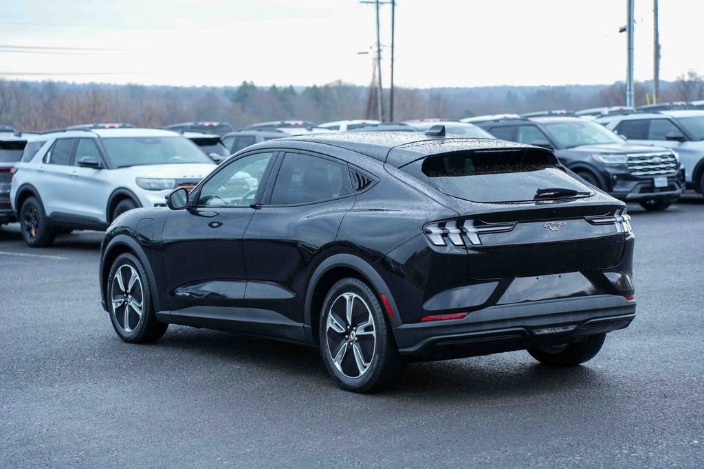 Used 2021 Ford Mustang Mach-E Select w/ Comfort/Appearance Package image 7