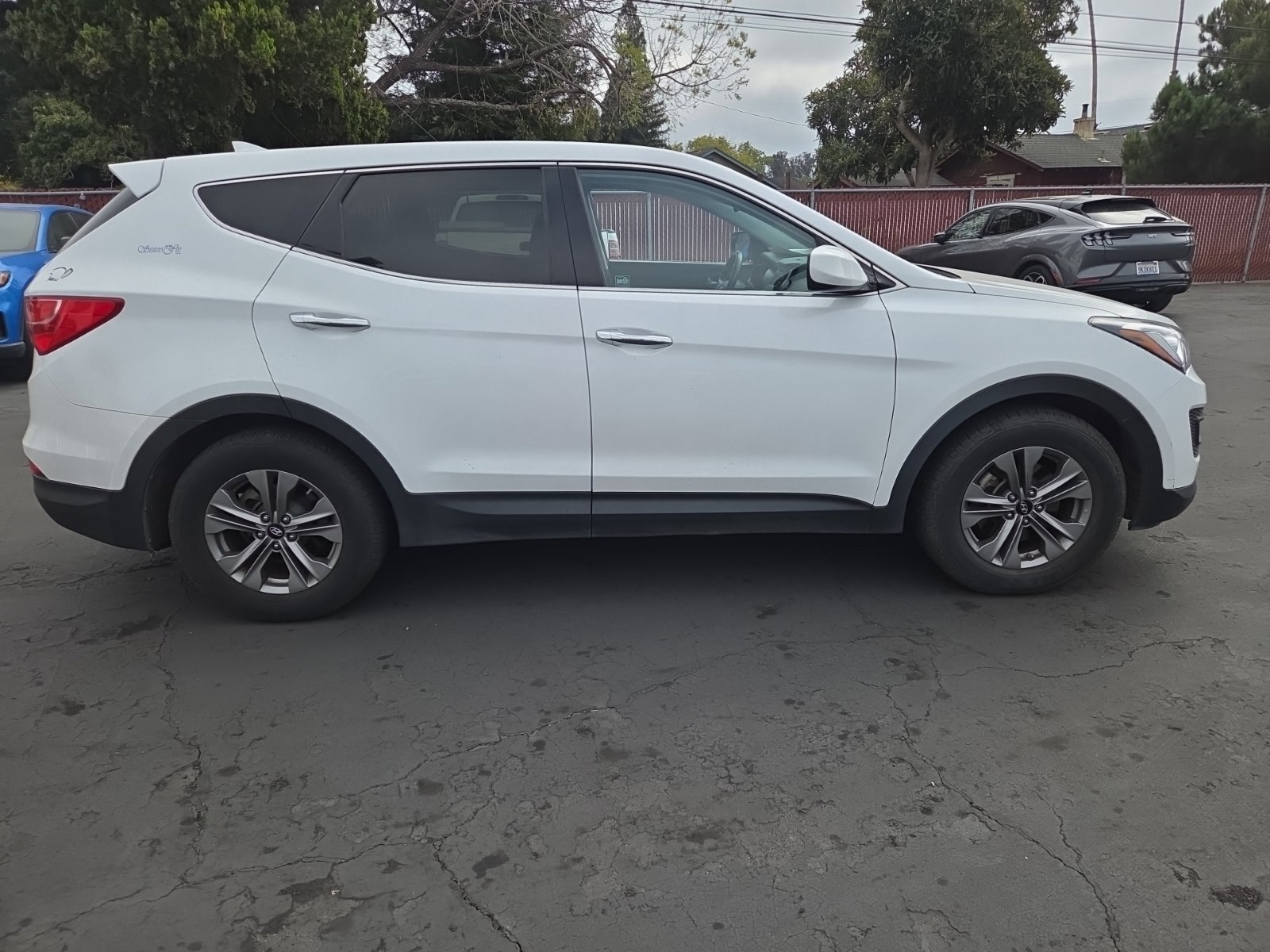 Used 2016 Hyundai Santa Fe Sport AWD/4WD image 3
