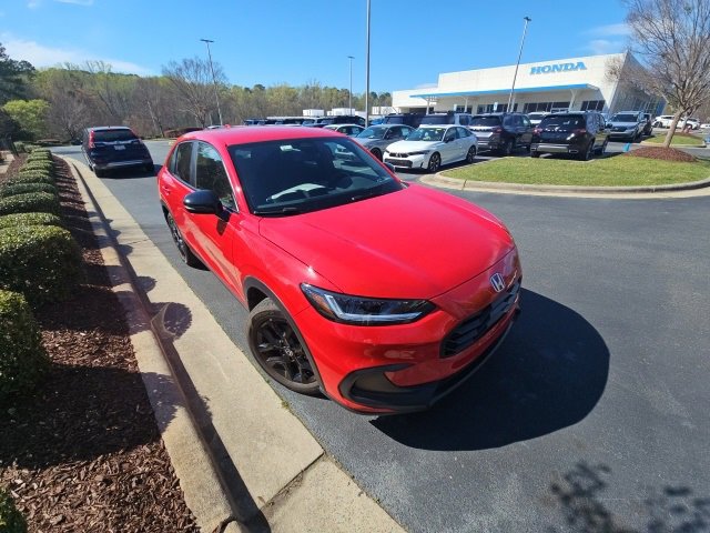 Used 2025 Honda HR-V Sport image 8