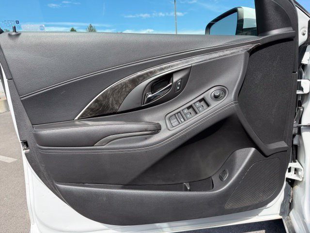 Used 2014 Buick LaCrosse Leather FWD image 18