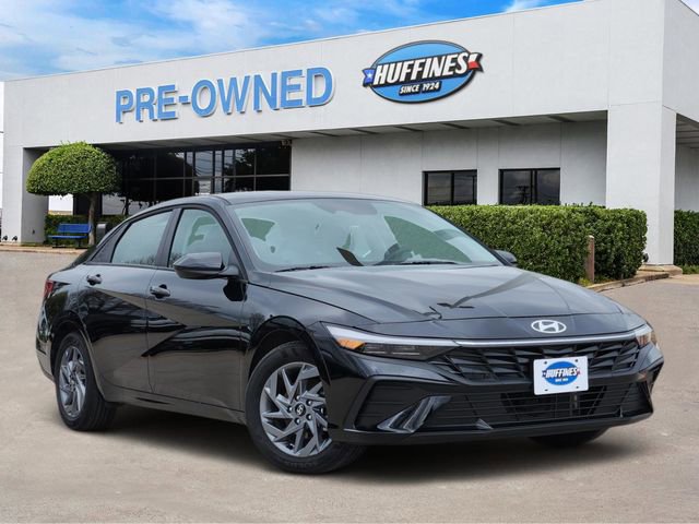 Certified 2025 Hyundai Elantra Blue