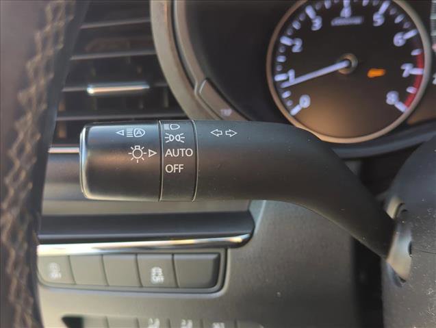 Used 2023 MAZDA MAZDA3 s image 15