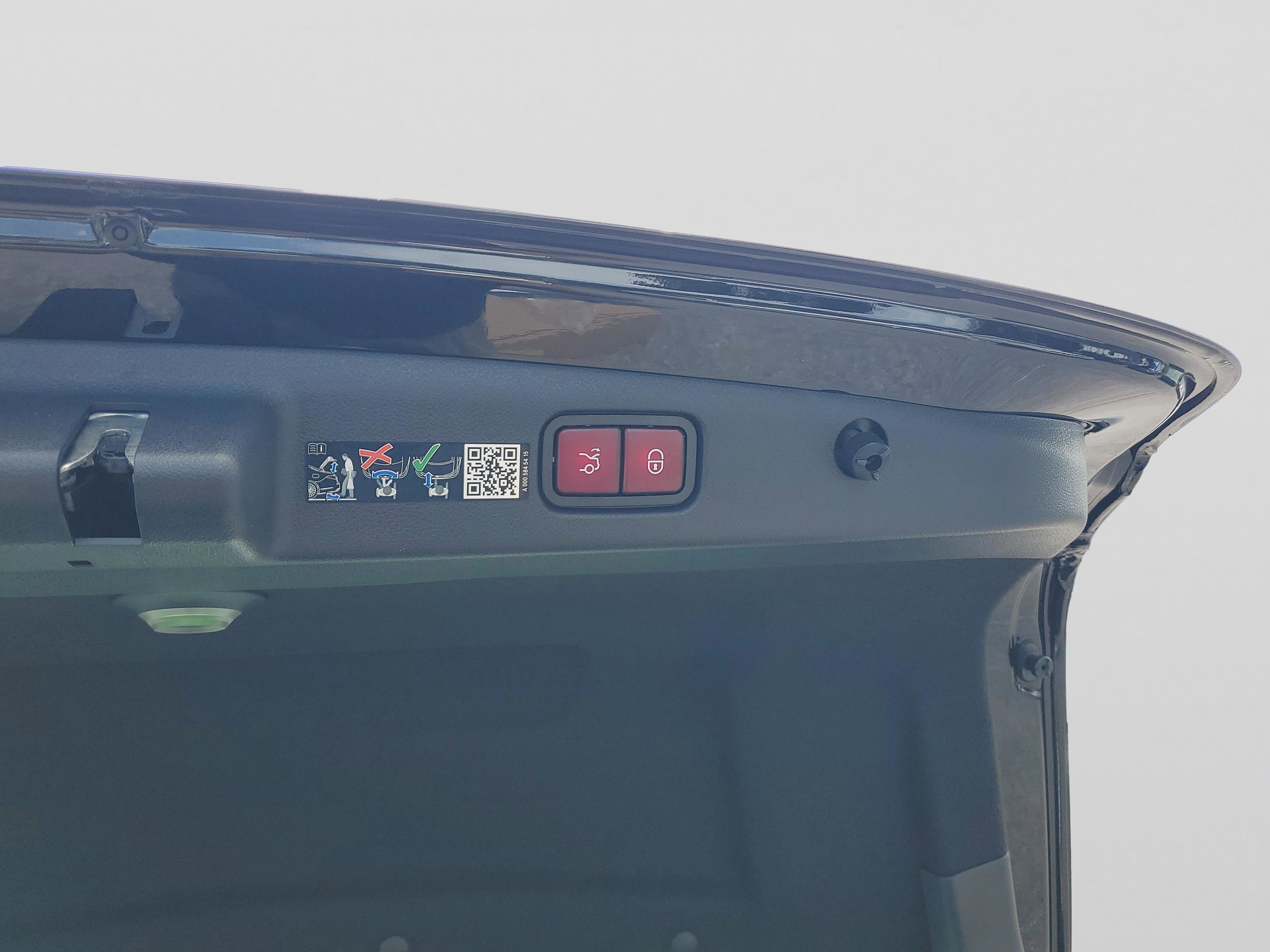 Certified 2025 Mercedes-Benz E 350 Sedan image 31