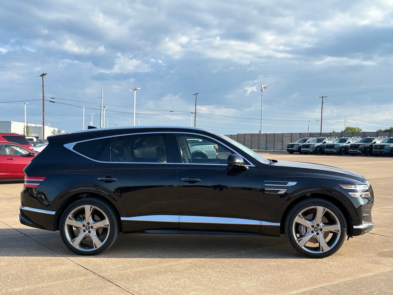 Used 2022 Genesis GV80 2.5T w/ Prestige Package 04 AWD/4WD image 4