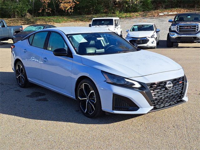 Used 2024 Nissan Altima 2.5 SR image 7