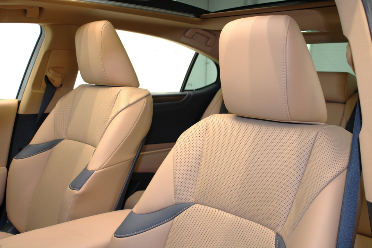 Used 2022 Lexus ES 350 Premium image 34