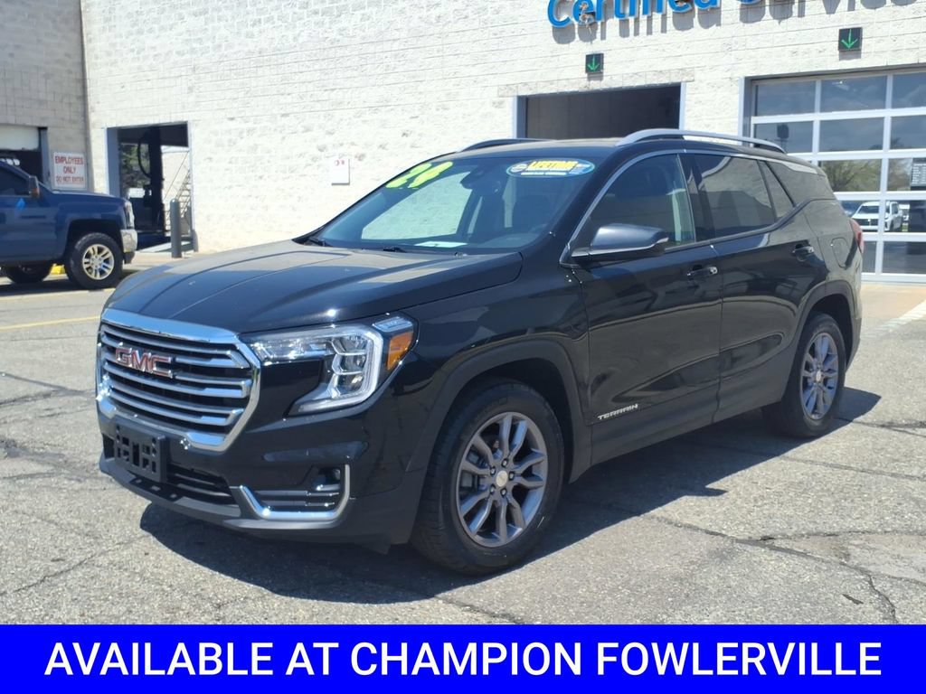 Used 2024 GMC Terrain SLT AWD/4WD image 3