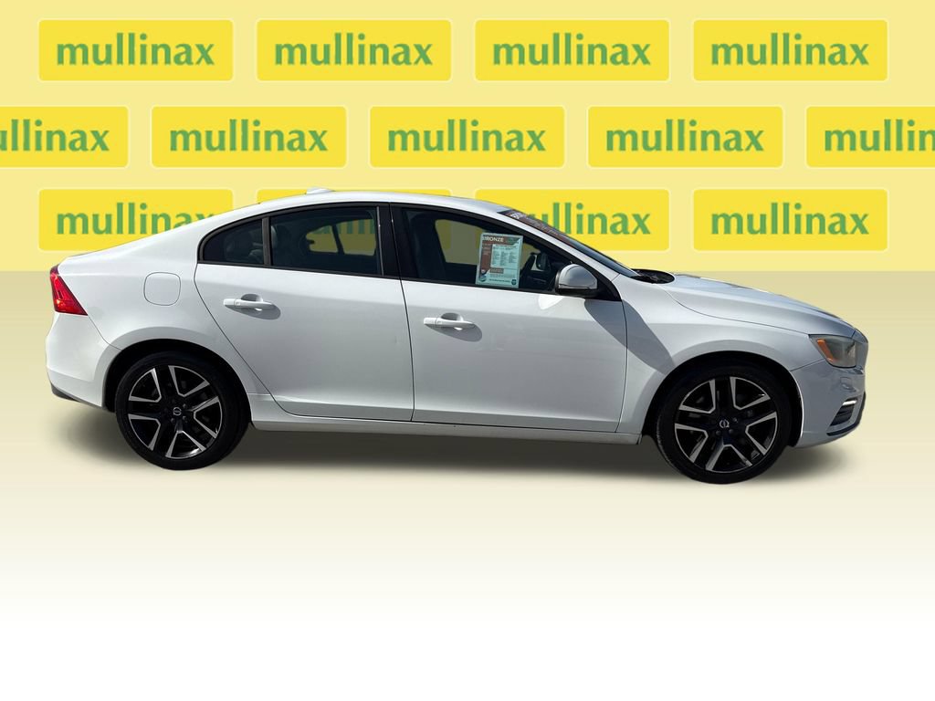 Used 2017 Volvo S60 T5 Dynamic w/ Vision Package AWD/4WD image 2