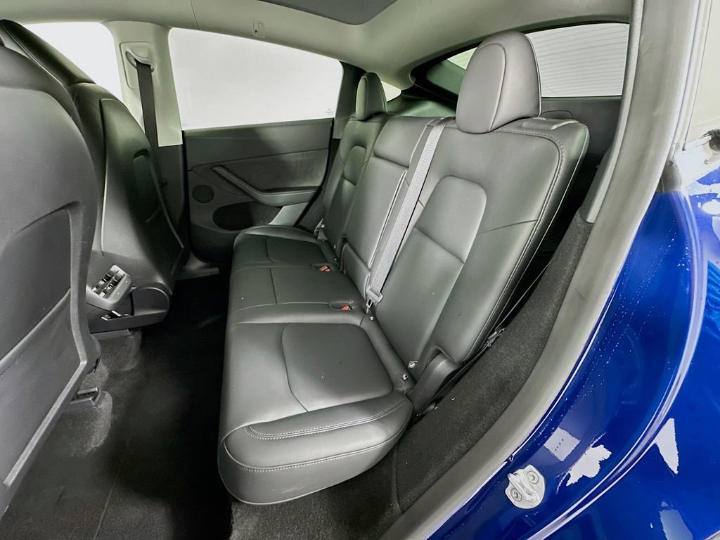 Used 2025 Tesla Model Y Long Range image 24