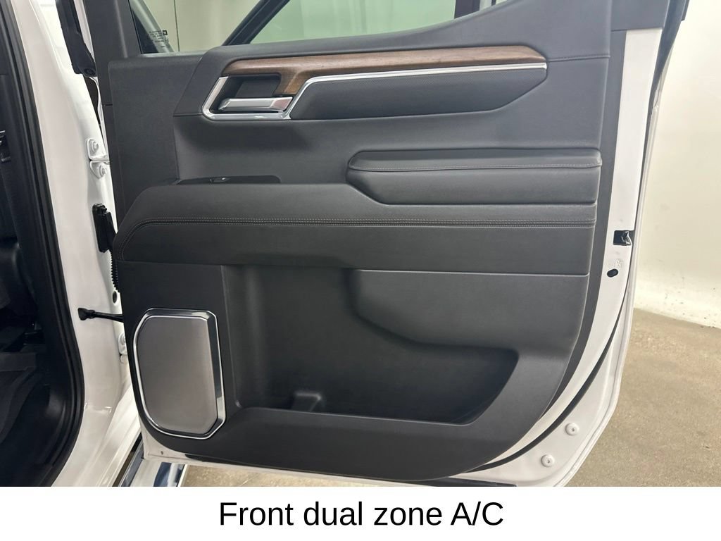 Used 2024 Chevrolet Silverado 1500 High Country w/ Technology Package AWD/4WD image 28