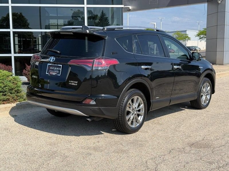 Used 2018 Toyota RAV4 Limited AWD/4WD image 3