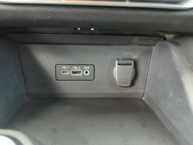 Certified 2022 Nissan Sentra SR w/ SR Premium Package FWD image 38