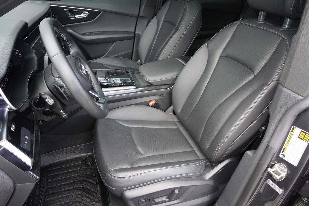 Used 2021 Audi Q8 Premium Plus w/ Premium Plus Package AWD/4WD image 20