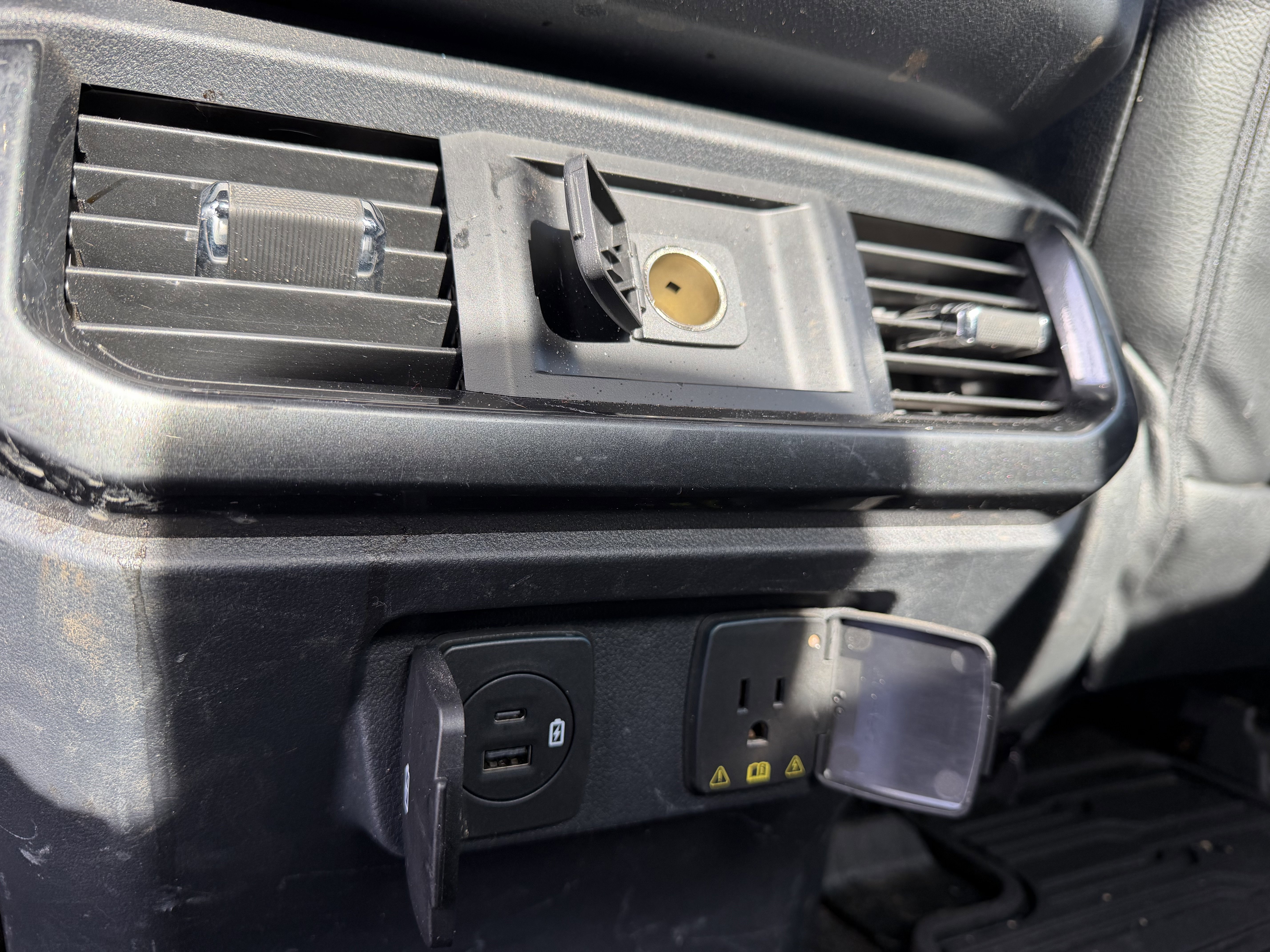 Used 2022 Ford F150 XLT w/ Equipment Group 302A High image 30