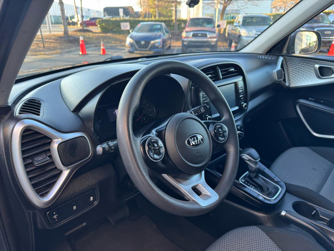 Used 2021 Kia Soul LX image 14