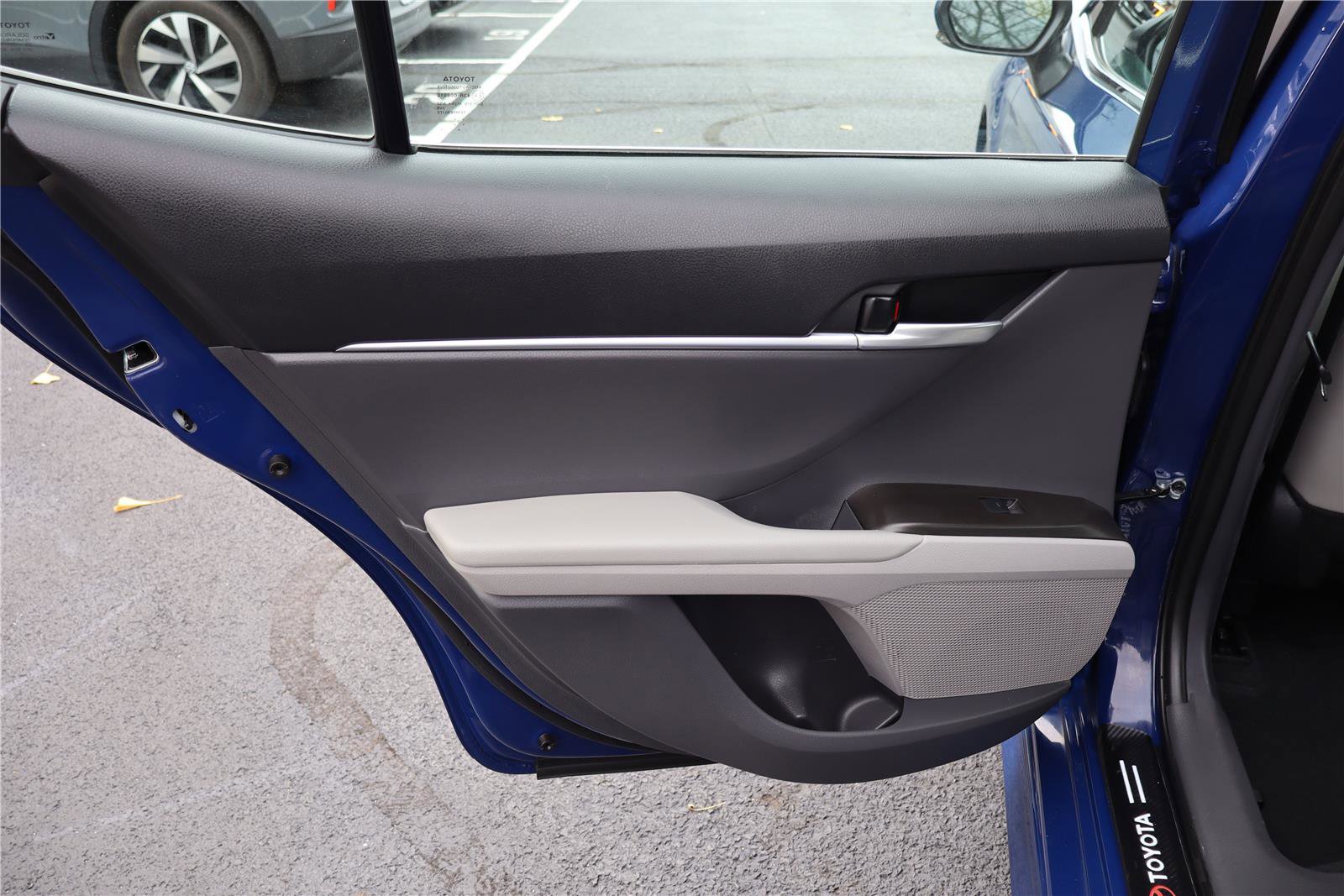 Used 2023 Toyota Camry SE image 23