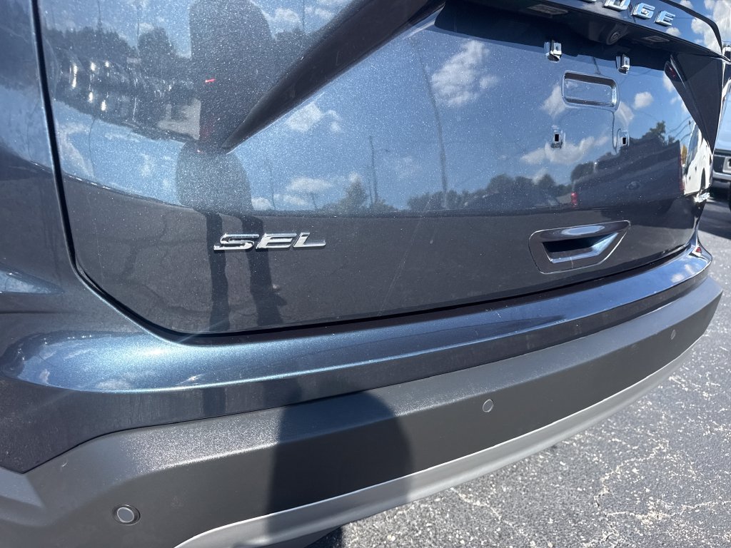 Used 2024 Ford Edge SEL w/ Convenience Package AWD/4WD image 11