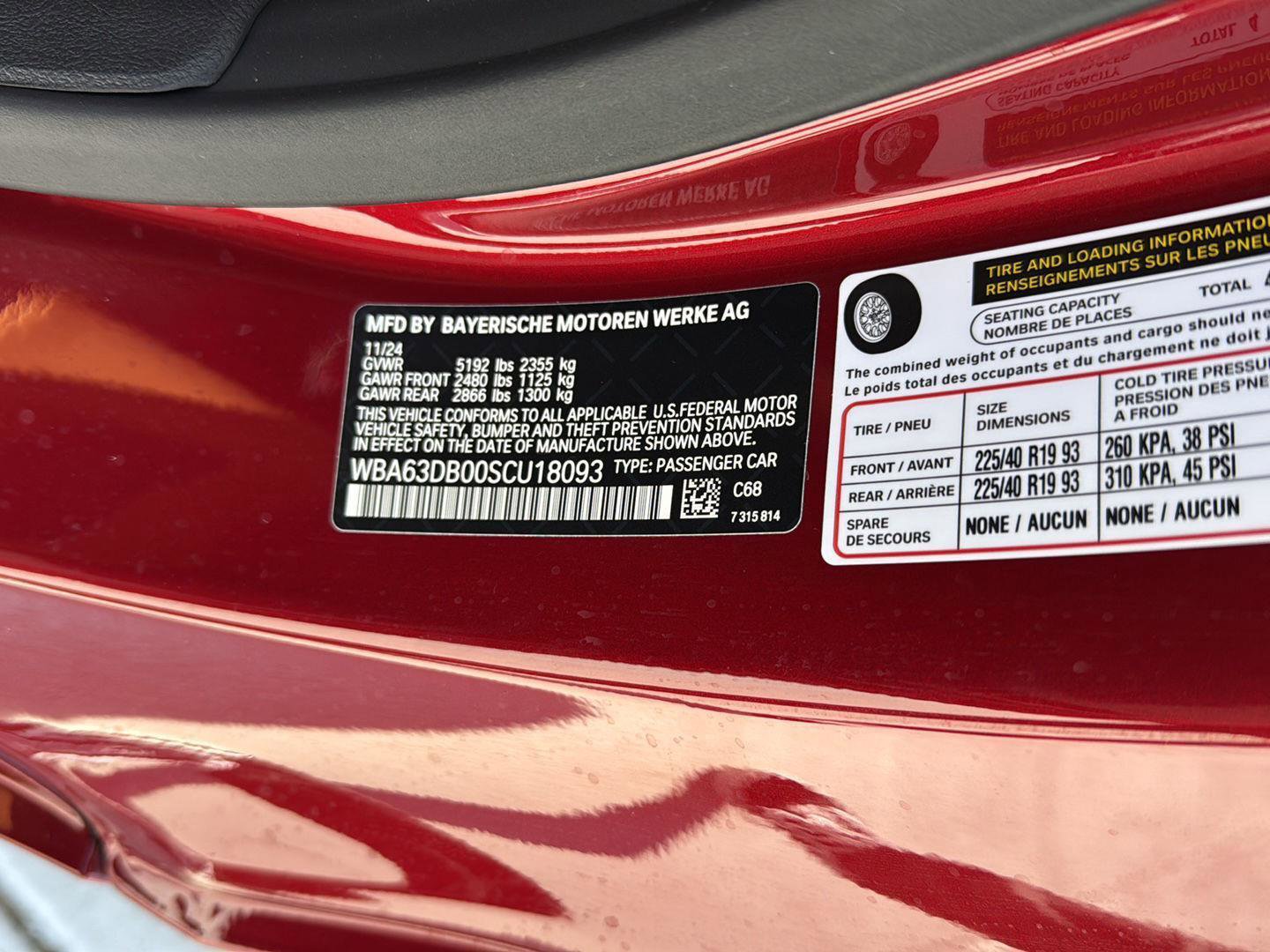 Used 2025 BMW M440i Convertible w/ Premium Package image 32