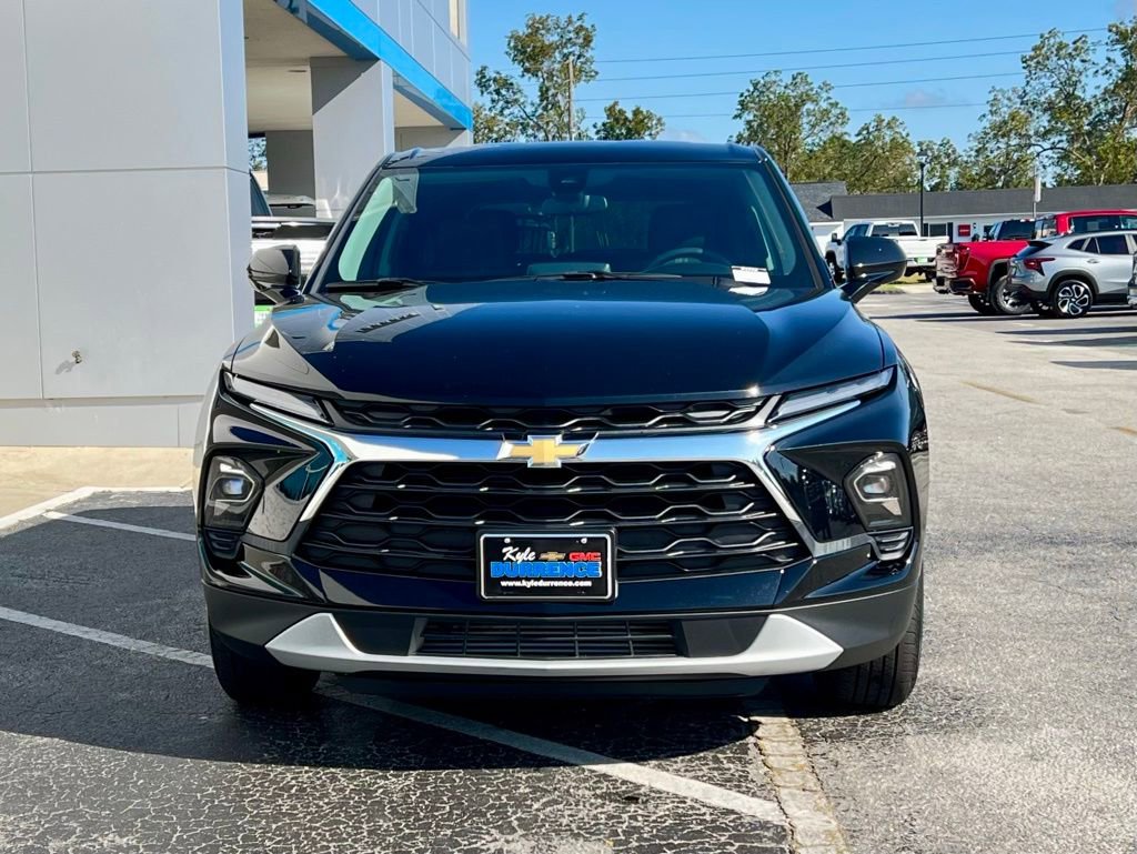 Used 2025 Chevrolet Blazer LT image 12