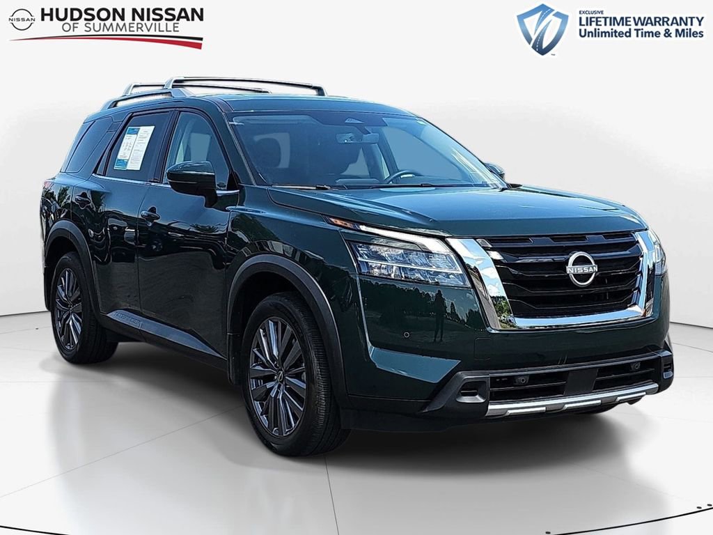 Used 2024 Nissan Pathfinder SL w/ SL Premium Package image 1