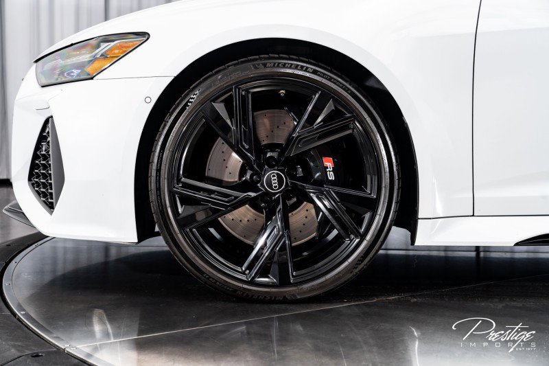 Used 2022 Audi RS 6 w/ Executive Package image 11