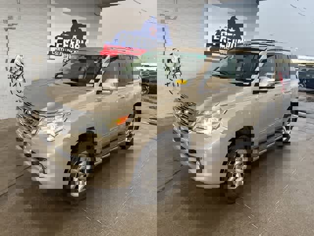 Used 2012 Lexus GX 460 w/ Comfort Plus Pkg image 15