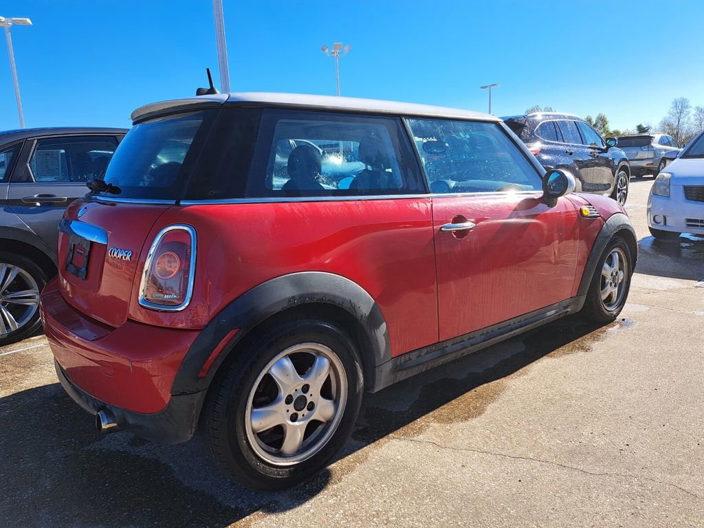 Used 2009 MINI Cooper Hardtop image 4