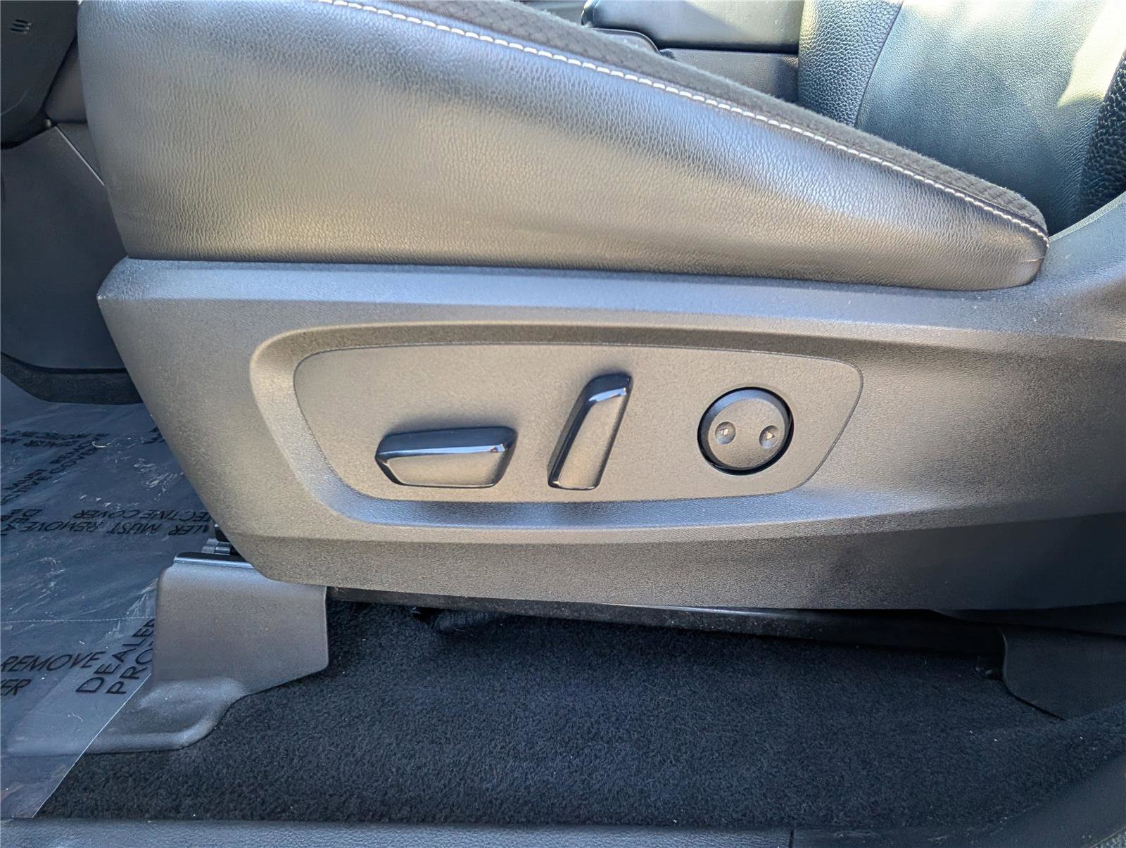 Used 2022 Nissan Pathfinder SL w/ SL Premium Package image 21