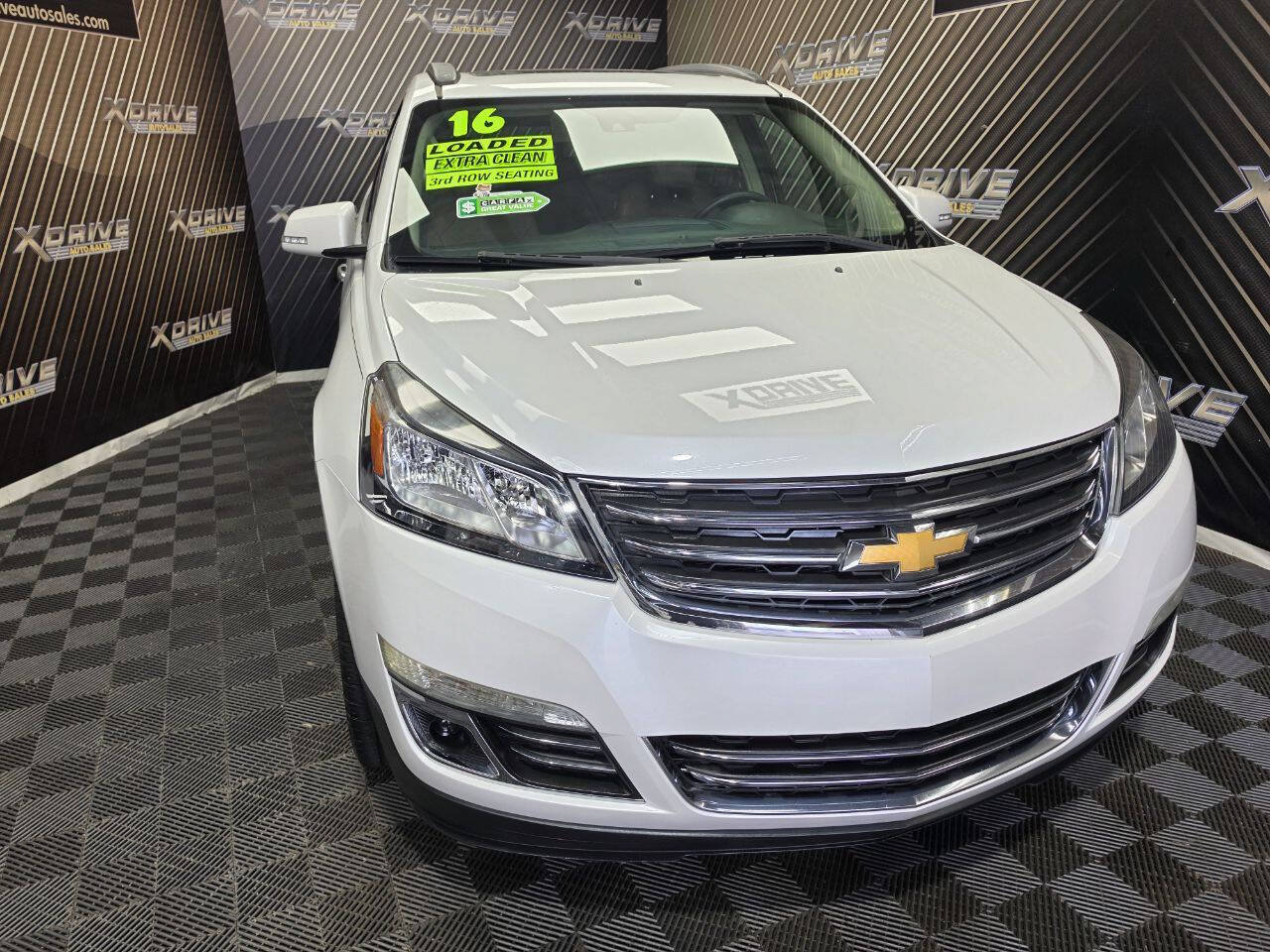 Used 2016 Chevrolet Traverse LTZ FWD image 4