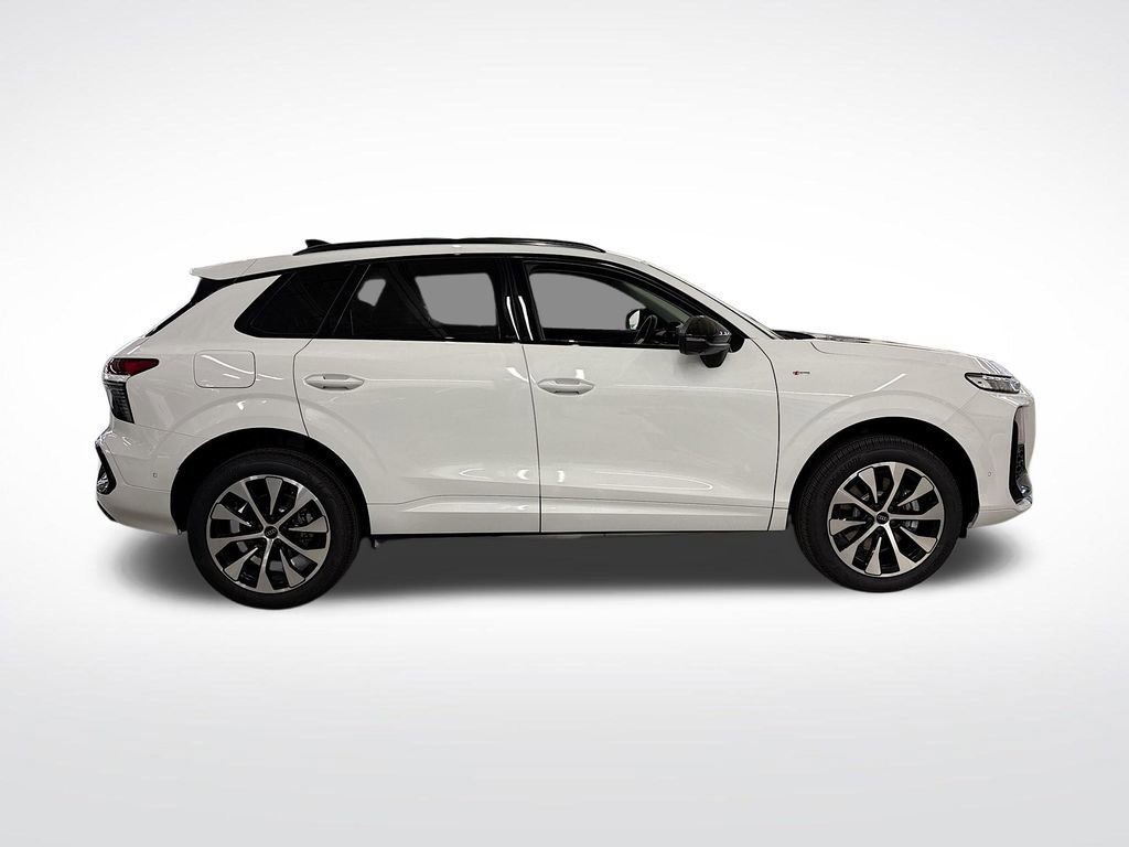 New 2026 Audi Q3 quattro 2.0T AWD/4WD image 6