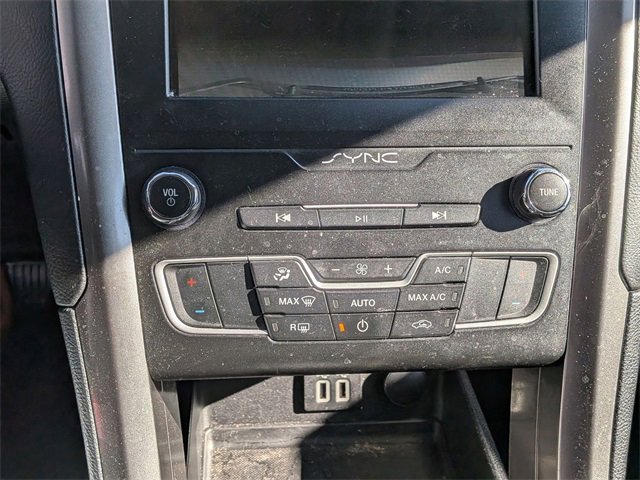 Used 2019 Ford Fusion SE image 23