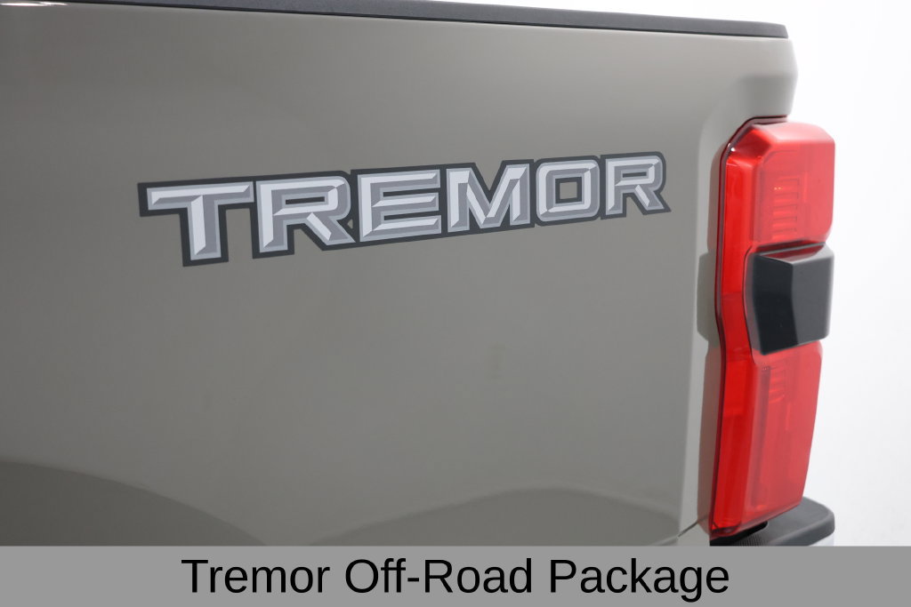 Used 2026 Ford F250 Lariat w/ Tremor Off-Road Package AWD/4WD image 16