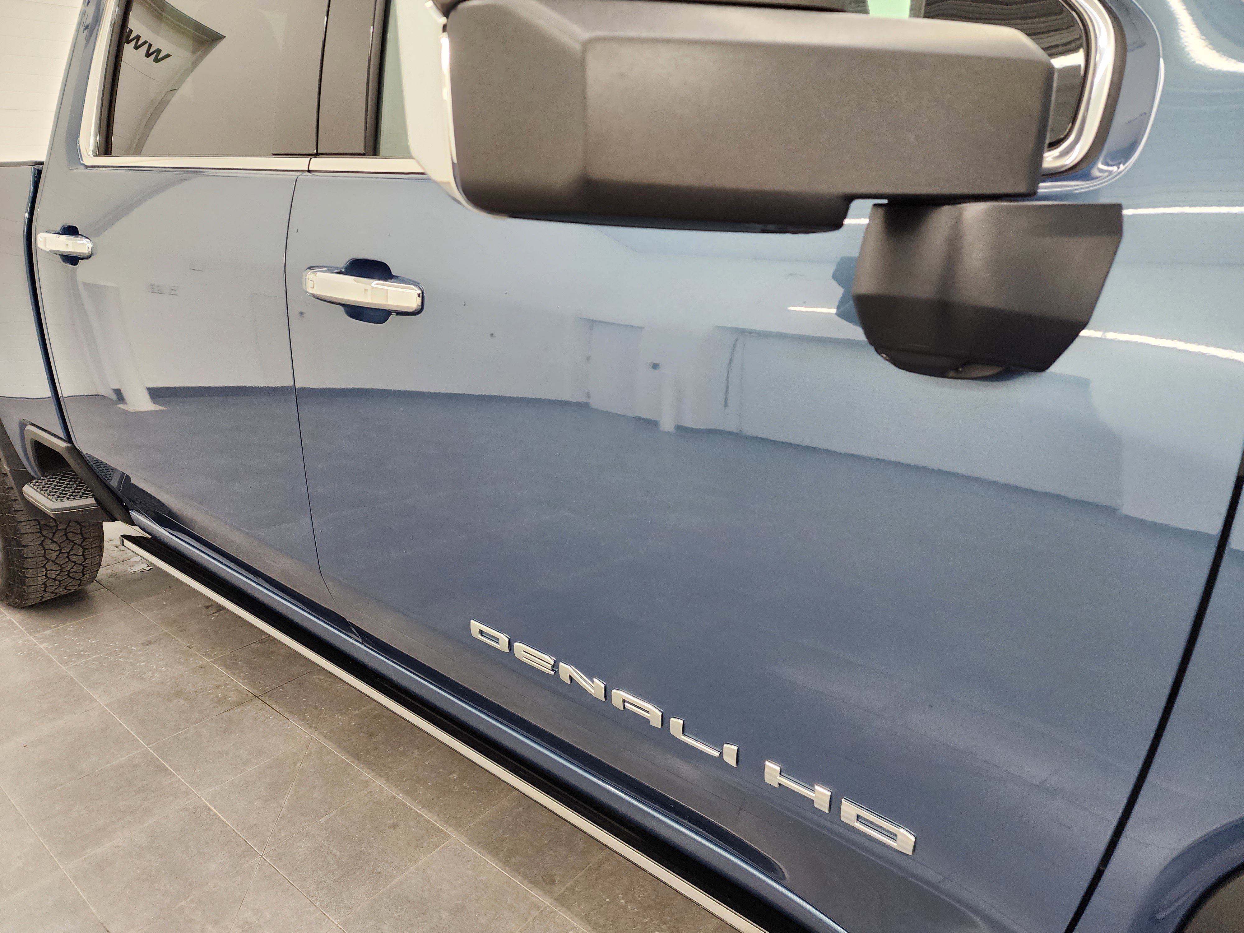 Used 2024 GMC Sierra 2500 Denali w/ Denali Reserve Package image 27