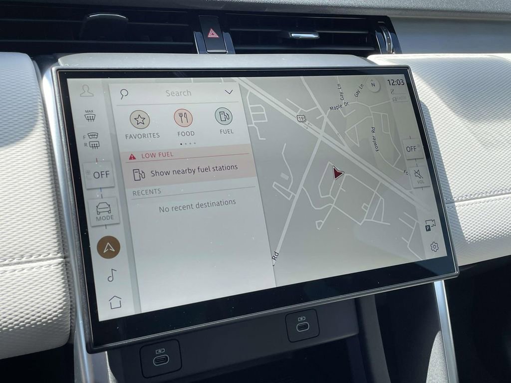 New 2026 Land Rover Discovery Sport Landmark image 27